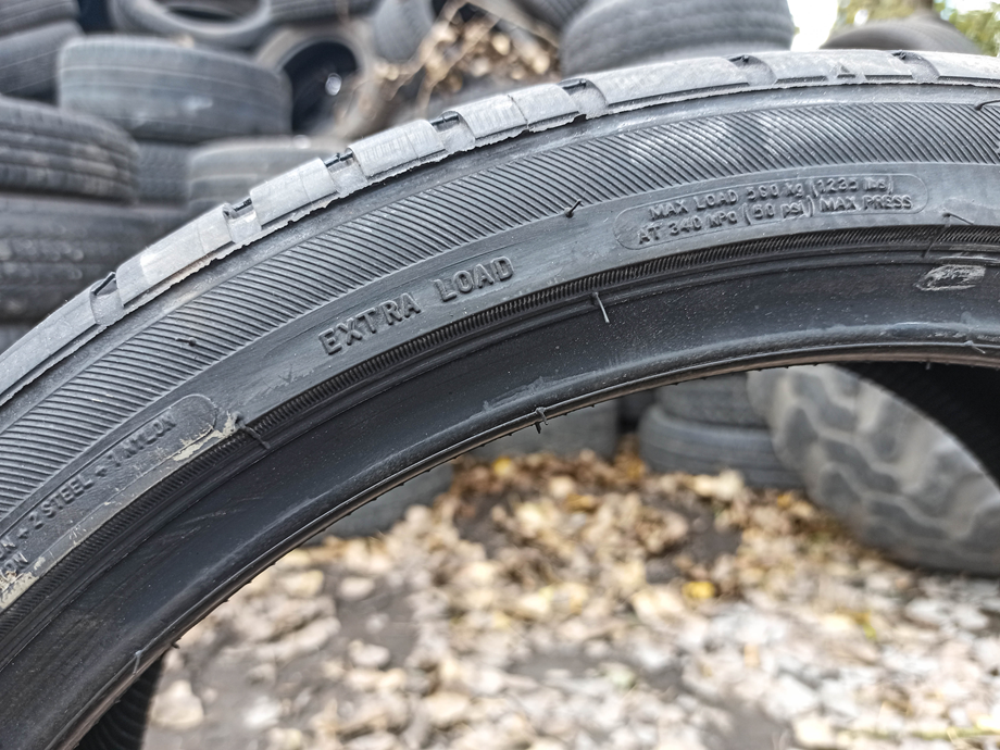 Opona 225/40 r18 – Extra Load 