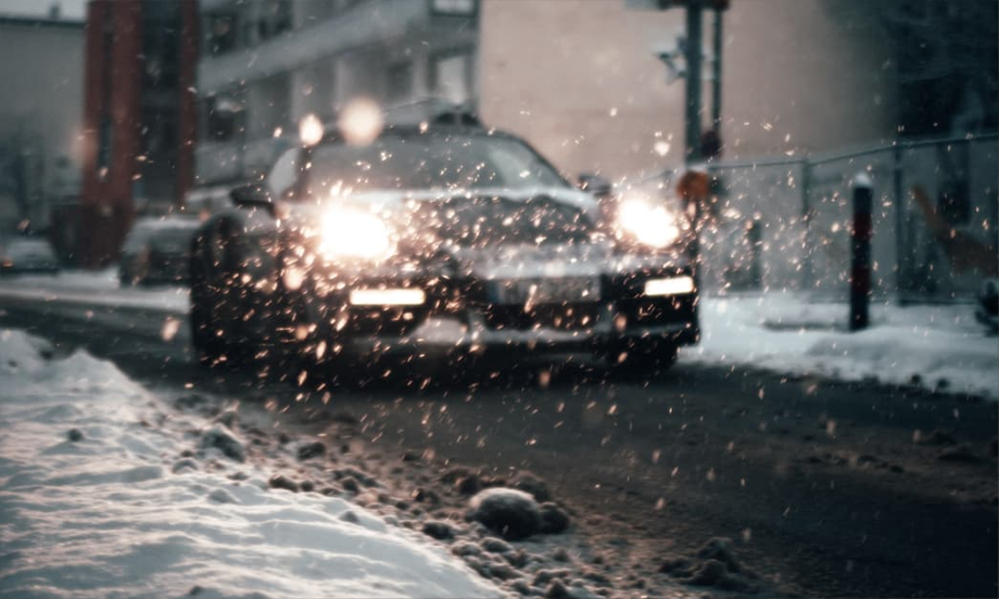 Podczas jazdy zimą bądź bardziej uważny niż zwykle