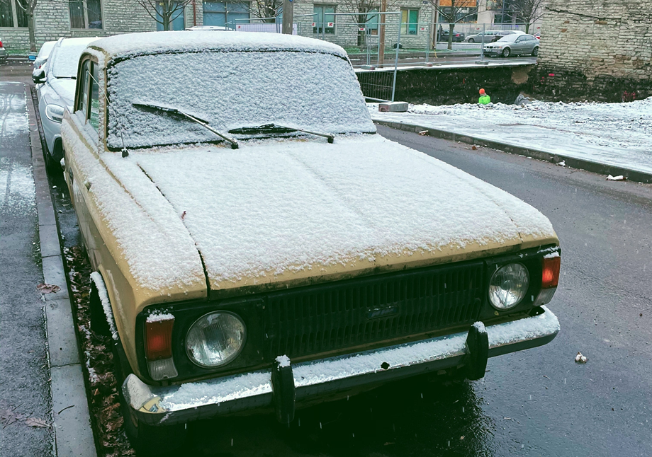 Zamarzające zamki w samochodzie to częsty widok kierowców w czasie zimy 