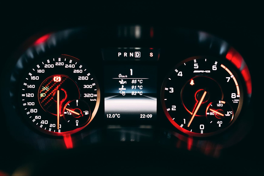 Raporty i wpisy z przeglądów pomagają potwierdzić stan licznika