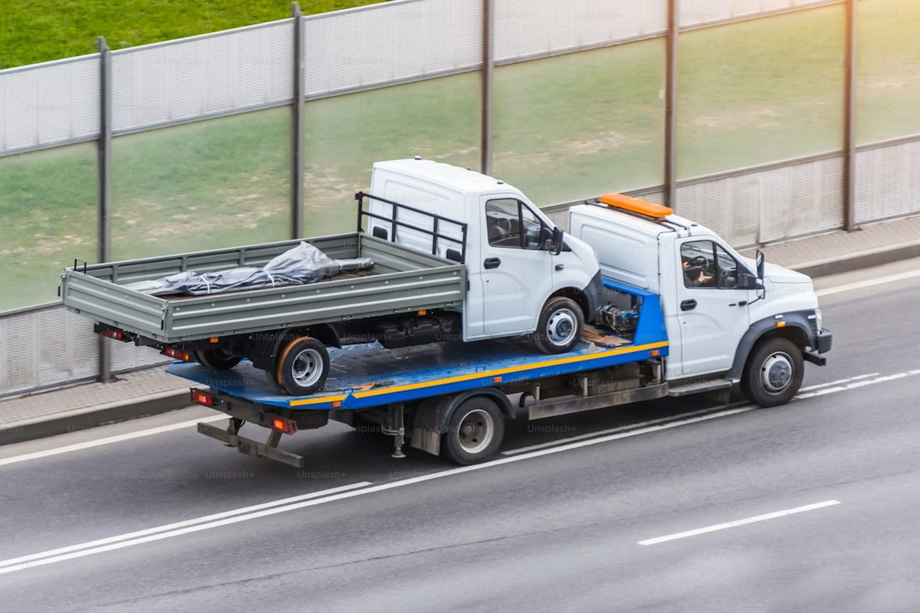 Warto posiadać ubezpieczenie Assistance w razie potrzeby wezwania lawety