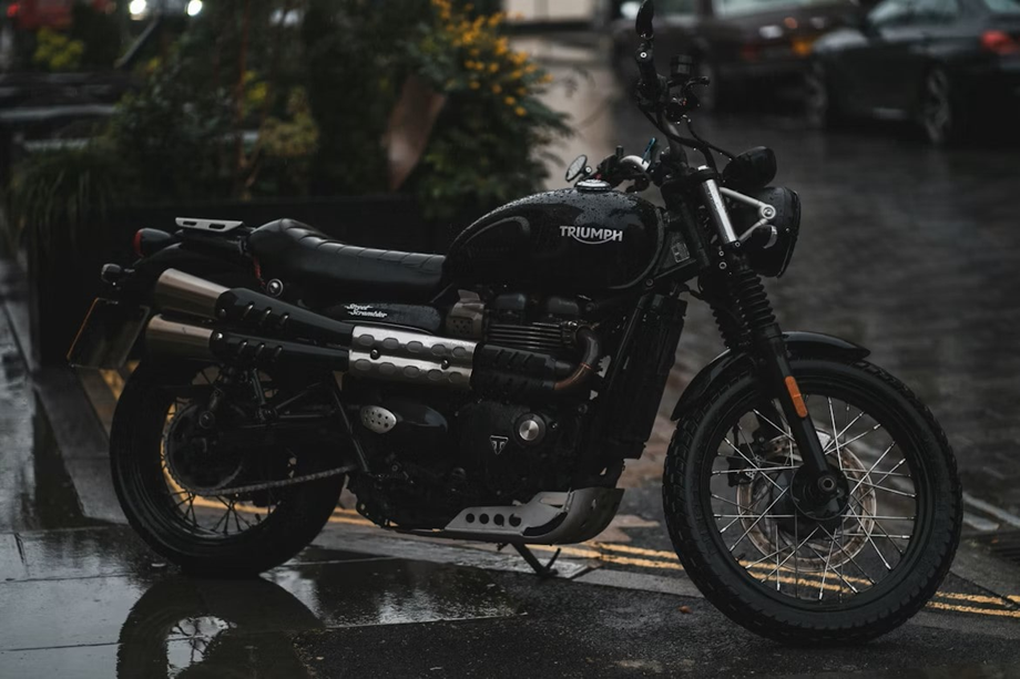 By uzyskać prawo jazdy kat. A1 wymagane jest ukończenie 16. r.ż.