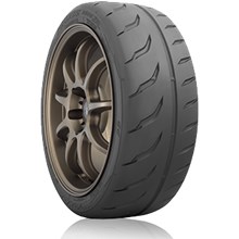 Toyo Proxes R888R 225/40R18 92 Y XL